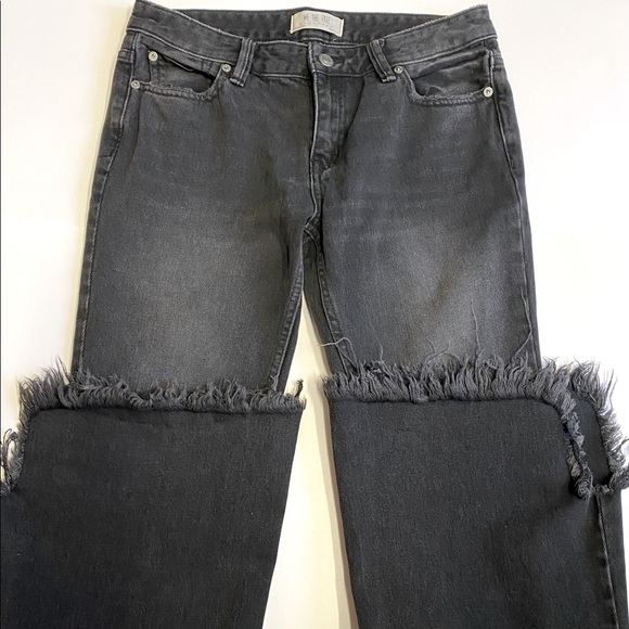 Free People “Vintage Flare” Jeans Black Distressed Raw Hem Women’s 26 - Picture 3 of 7